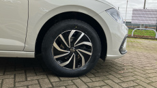 Volkswagen Polo 1.0 Life 5dr Petrol Hatchback